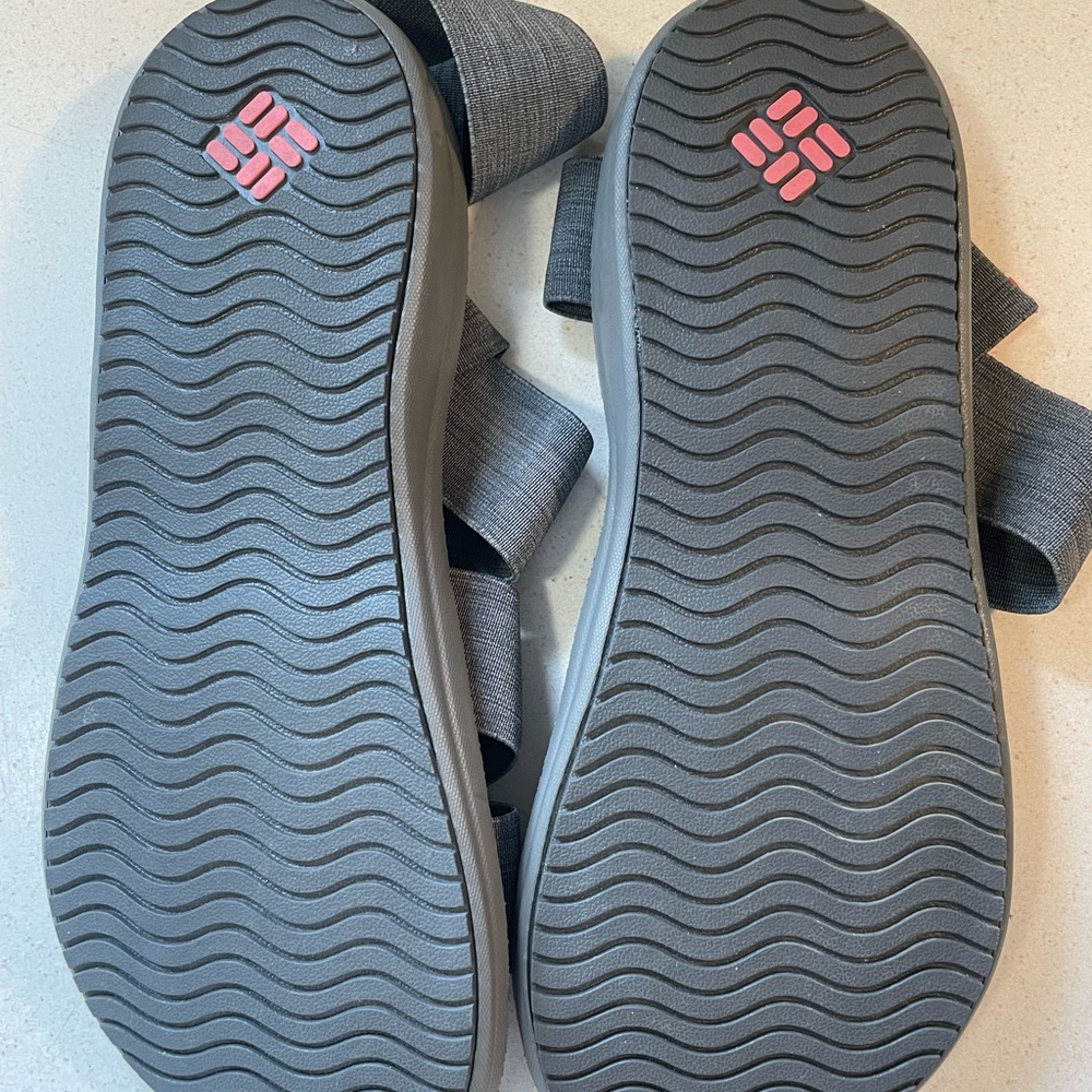 Columbia Stretchy Grey Sandals - Picture 4 of 4